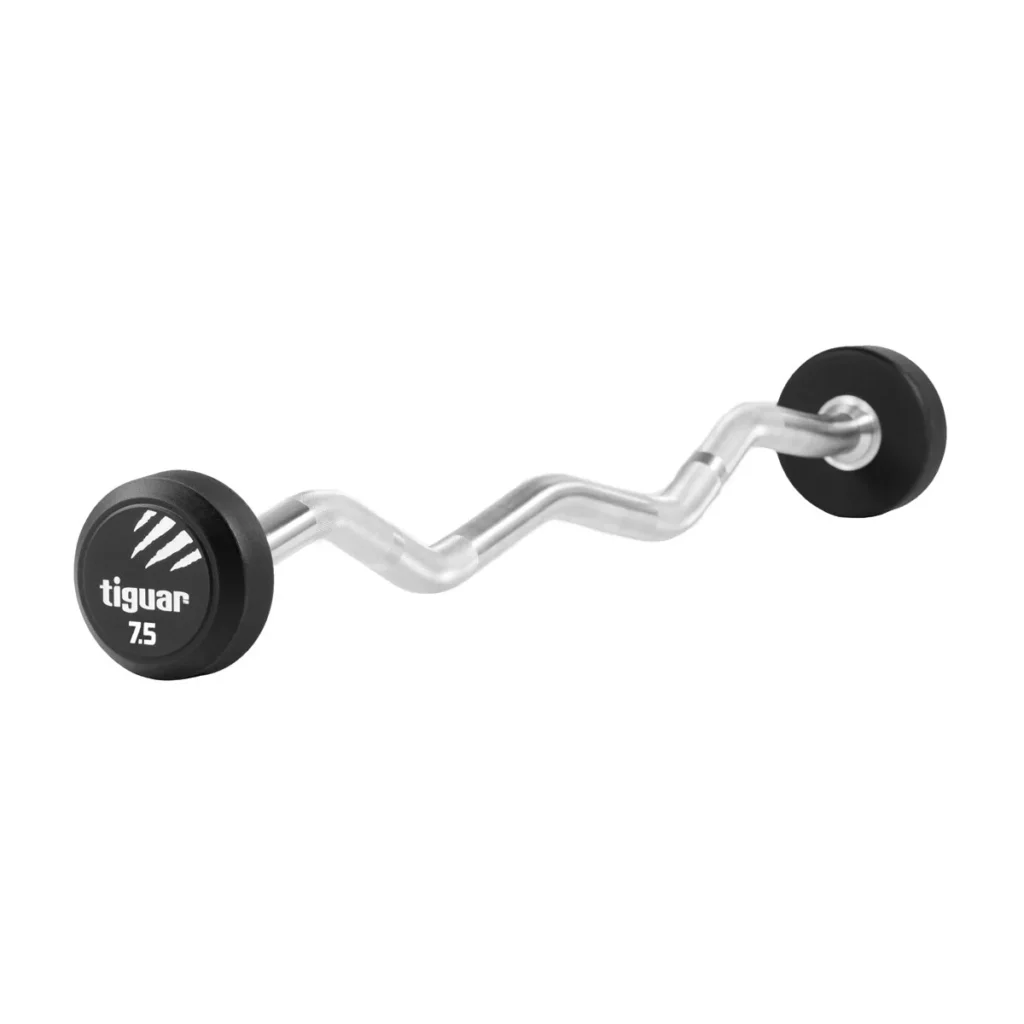 Eine silberne EZ-Curl-Hantel mit schwarzen runden Gewichten an beiden Enden, beschriftet mit tiguar 7.5, diagonal auf einem weißen Hintergrund.